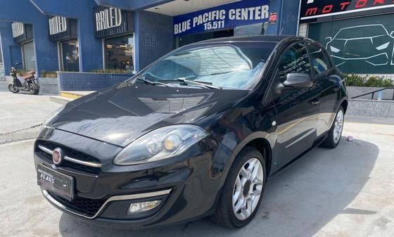FIAT BRAVO 1.8 BLACKMOTION 16V FLEX 4P AUTOMATIZADO FIAT BRAVO 1.8 BLACKMOTION 16V FLEX 4P AUTOMATIZADO